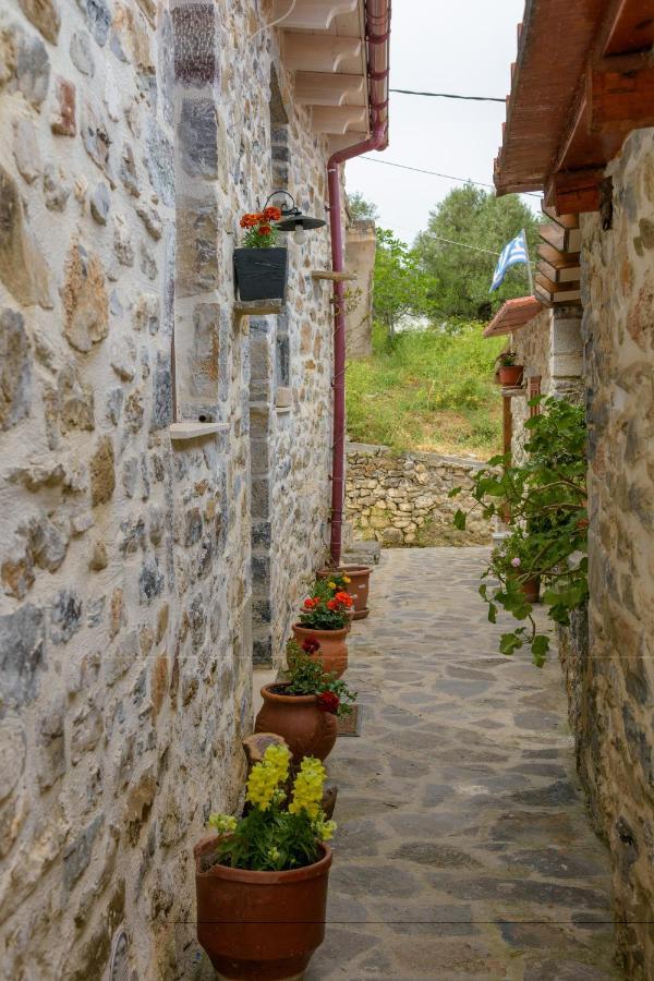 فيلا Platipodi Stone House Nikithianos المظهر الخارجي الصورة