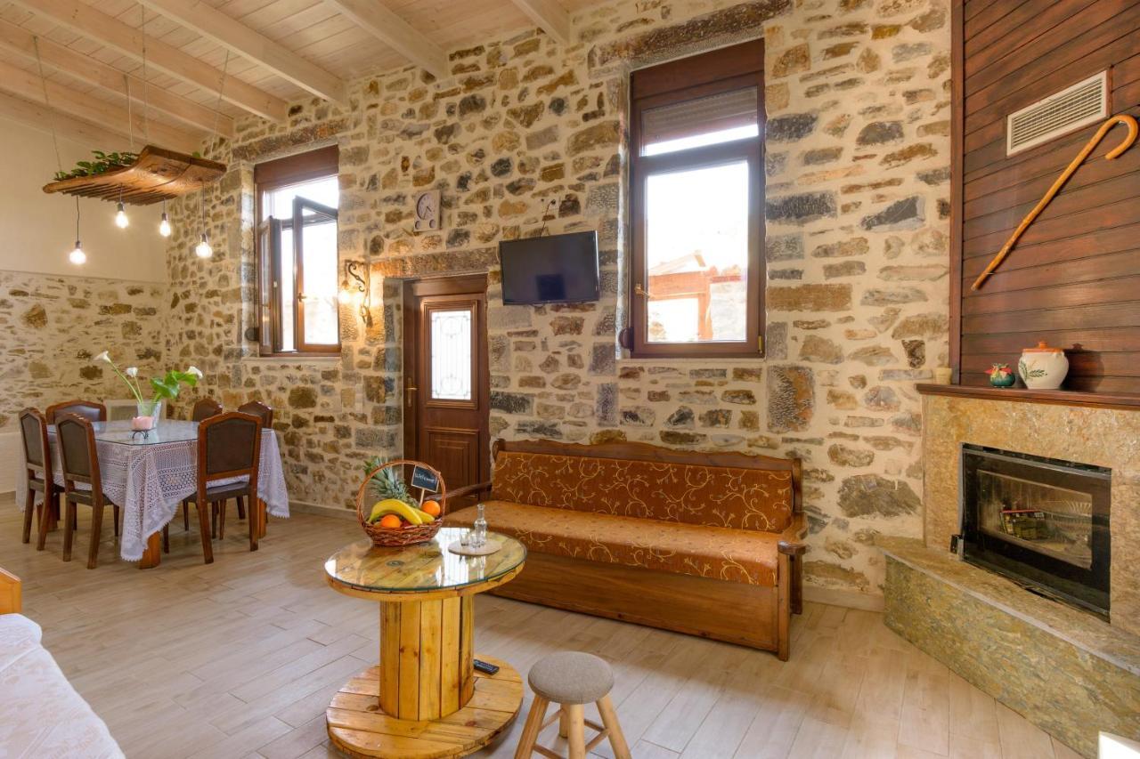 فيلا Platipodi Stone House Nikithianos المظهر الخارجي الصورة