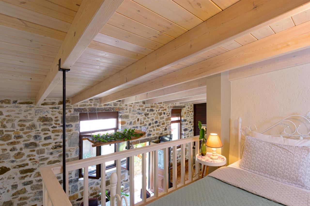 فيلا Platipodi Stone House Nikithianos المظهر الخارجي الصورة